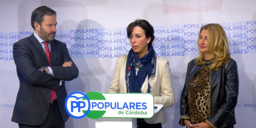 María Luisa Ceballos, Isabel Cabezas y Antonio Nieto