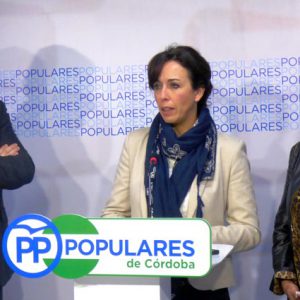 María Luisa Ceballos, Isabel Cabezas y Antonio Nieto
